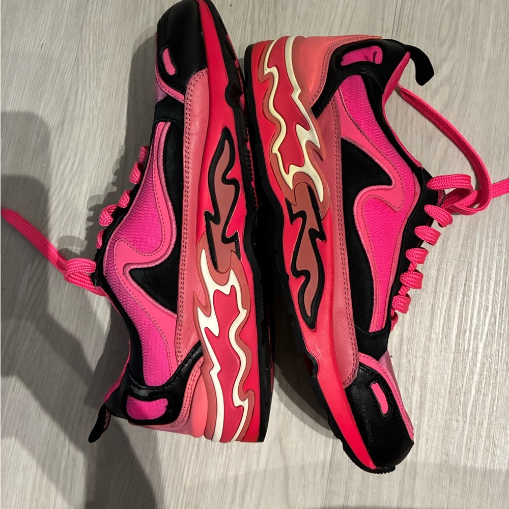 Sandro Hot Pink and Black Women's Athletic Sneakers